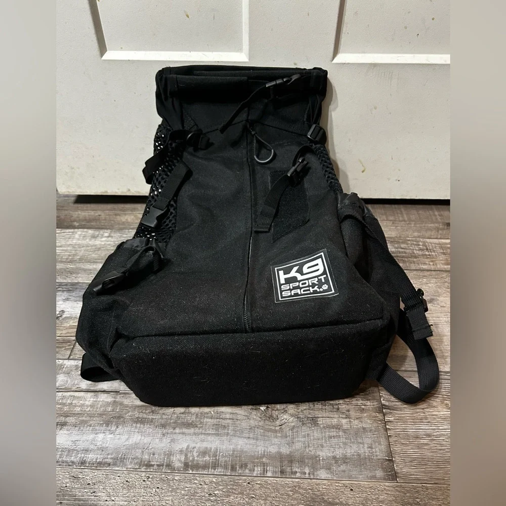 K9 Sport Sack® AIR PLUS Adjustable Backpack Dog Carrier Medium in Black
